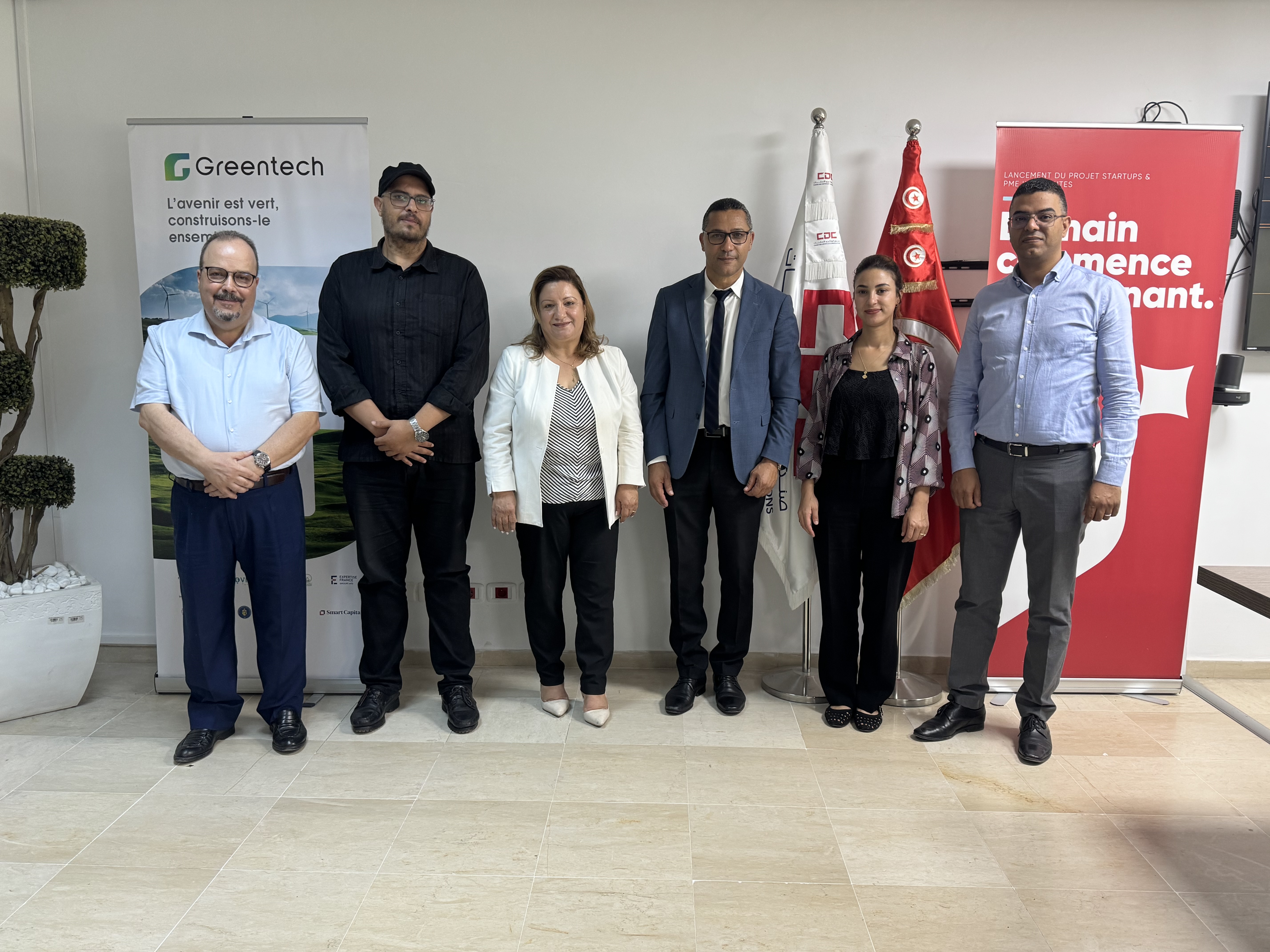 Signature convention avec les volontaires de Bouarada